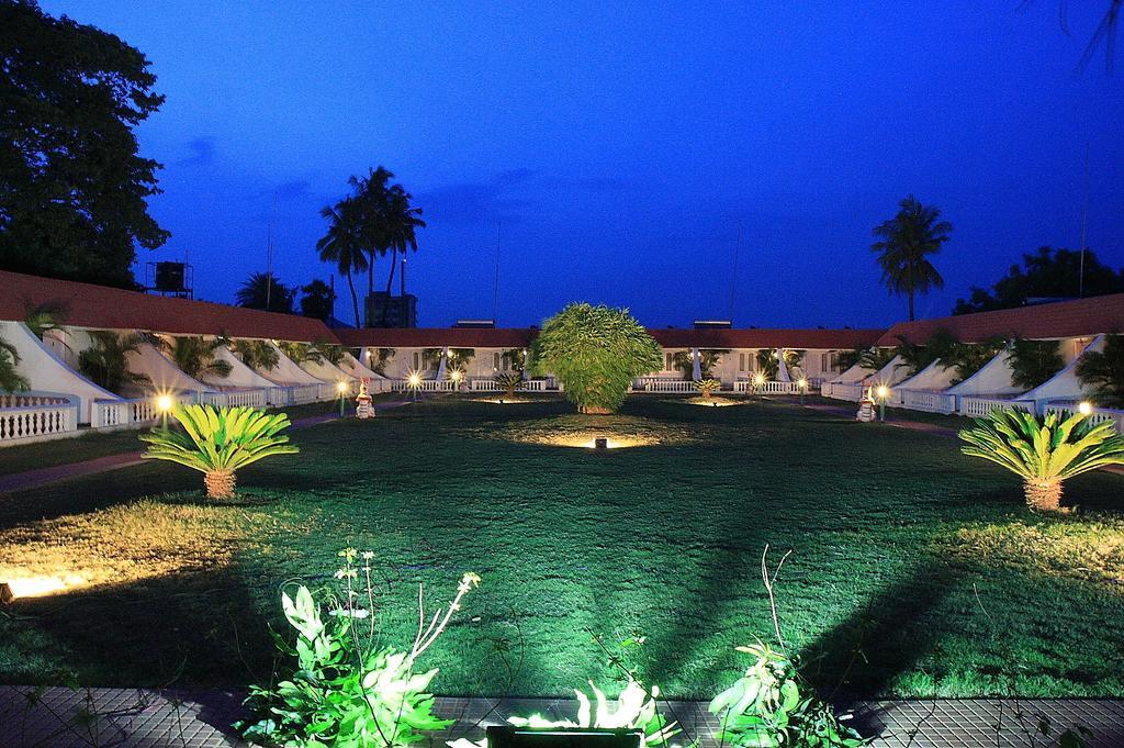 Celebrity Resort Chennai Tambaram Exterior photo