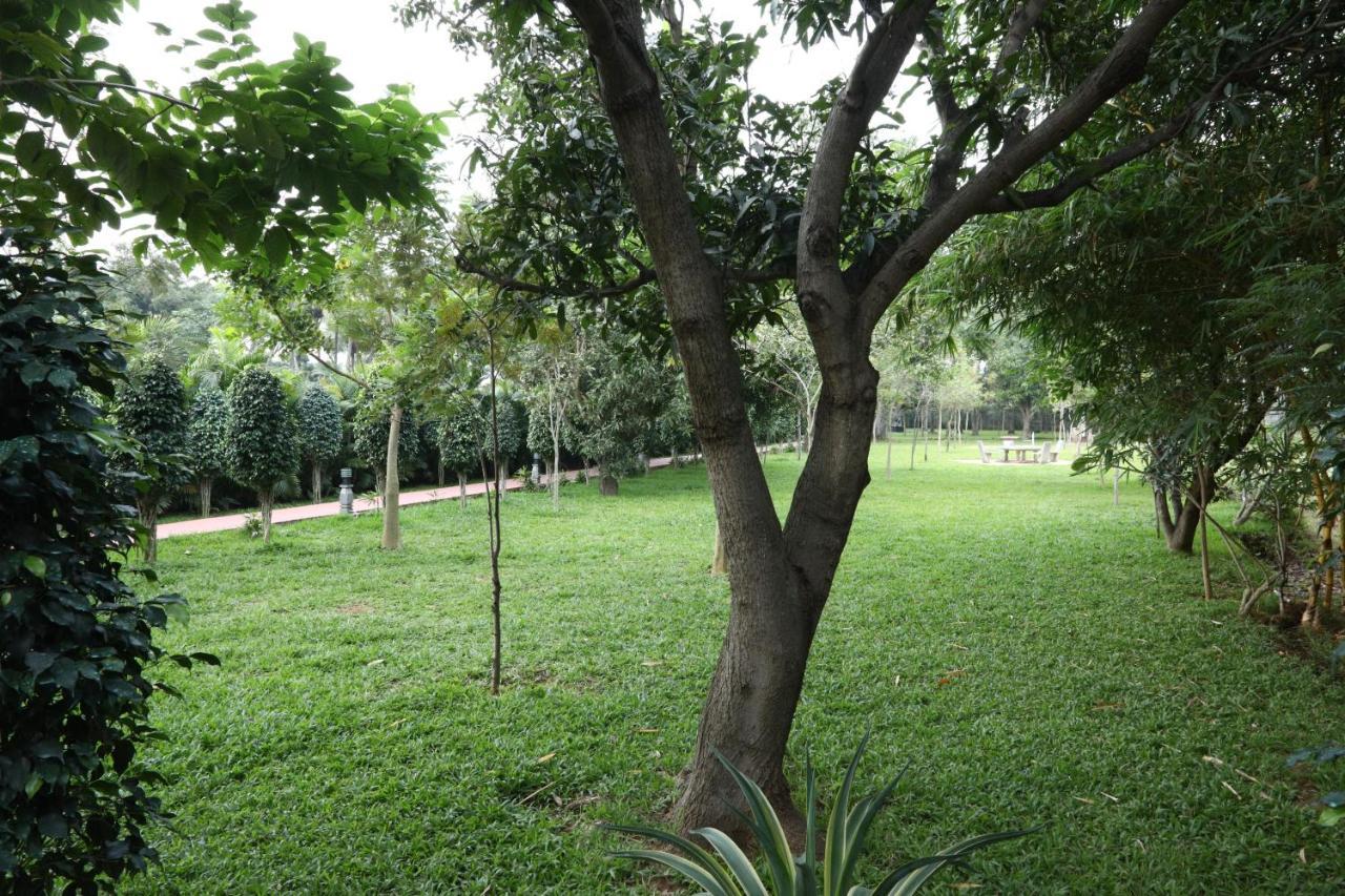 Celebrity Resort Chennai Tambaram Exterior photo